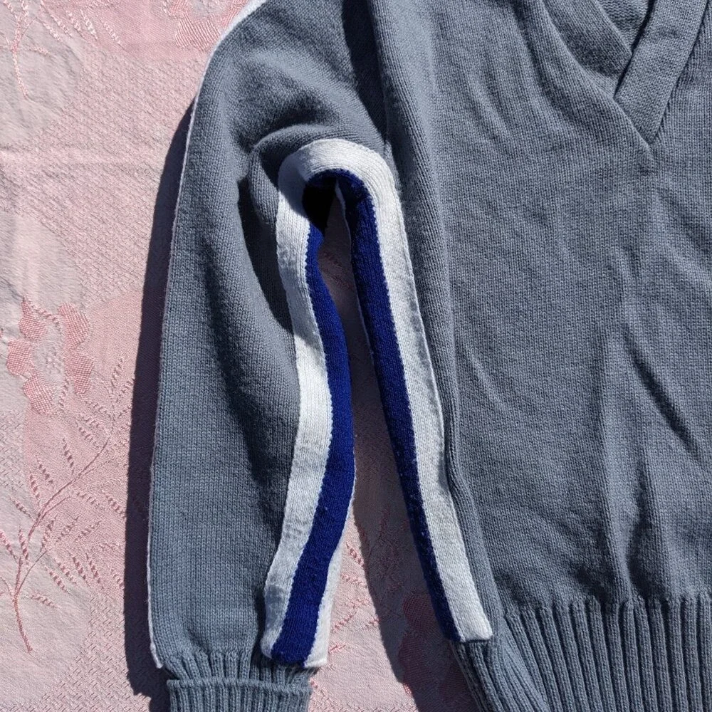 Vintage 70s Cheerleading Varsity Sweater 34 XS Gray Blue Striped V Neck Cheer - Picture 12 of 14